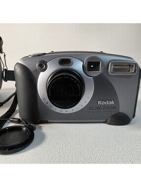Kodak DC 280 2.0MP Zoom Digital Camera W/ Carry Case & Memory Card